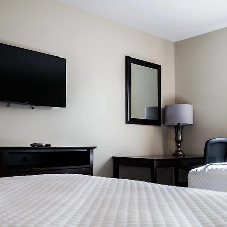 Holmes Suites And Inn Blacklick Экстерьер фото