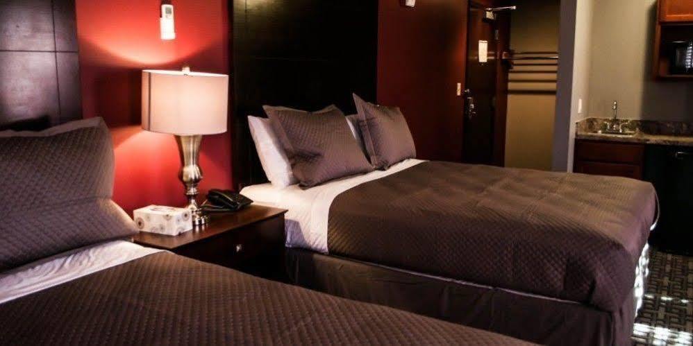 Holmes Suites And Inn Blacklick Экстерьер фото